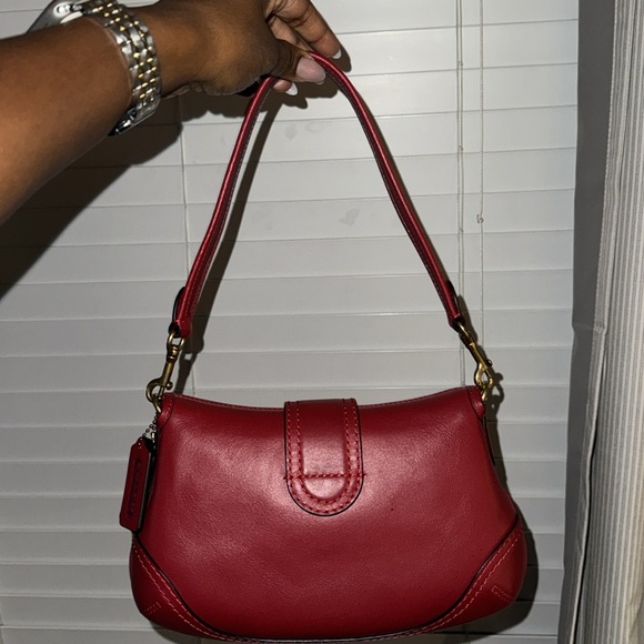 Coach Red Soho Flap 2006 Limited Re-Edition - Picture 3 of 7